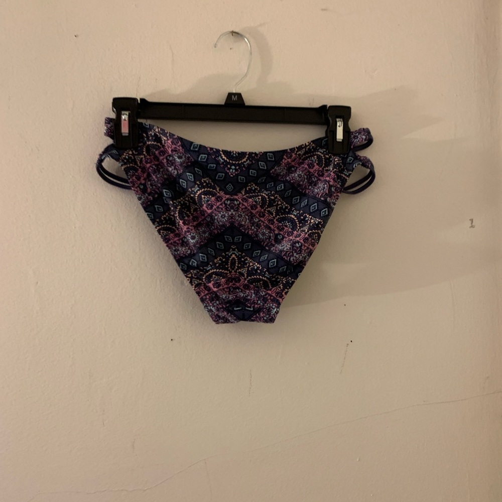 Bathing suit - Picture 3 of 5